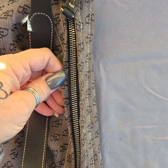 Dooney & Bourke Monogram Tan Shoulder Bag - Picture 10 of 16